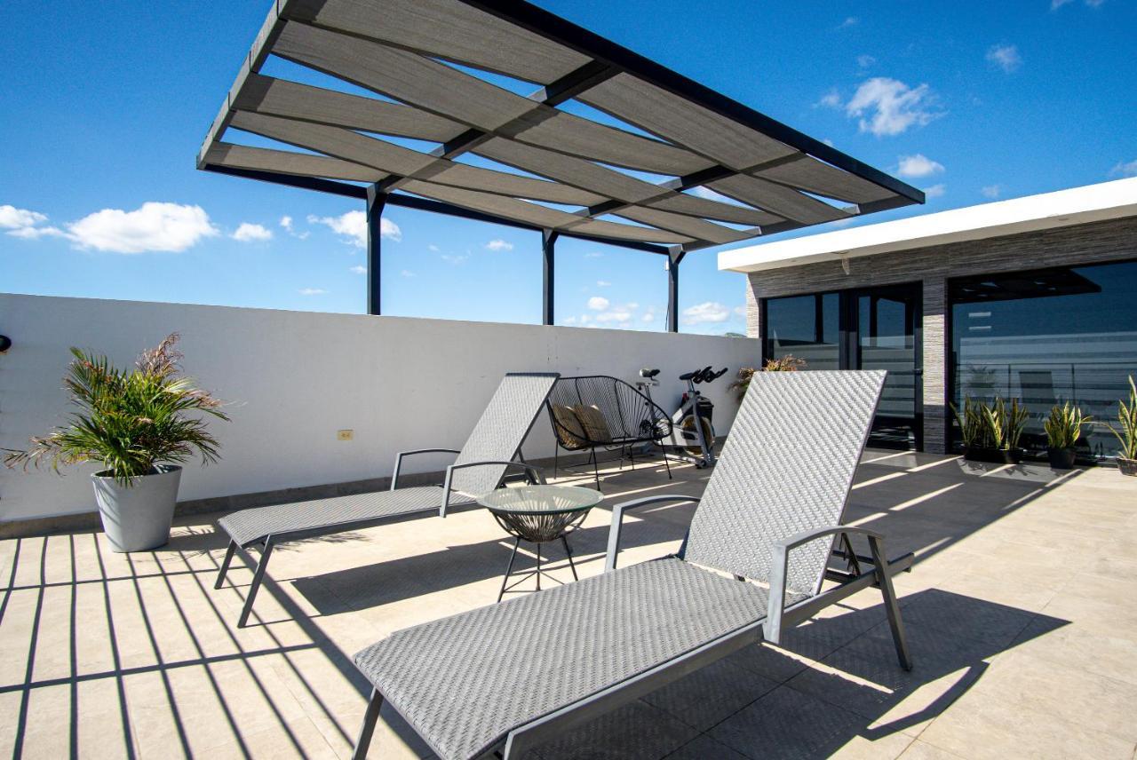 Stunning 2 Bedroom, 2 Bathroom Condo Just A 5 Minute Drive To The Beach Cabo San Lucas Exterior foto